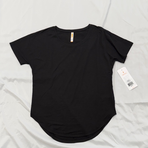 Lucy Tops - NWT Lucy Final Reps Short Sleeve Tee—Black—Medium